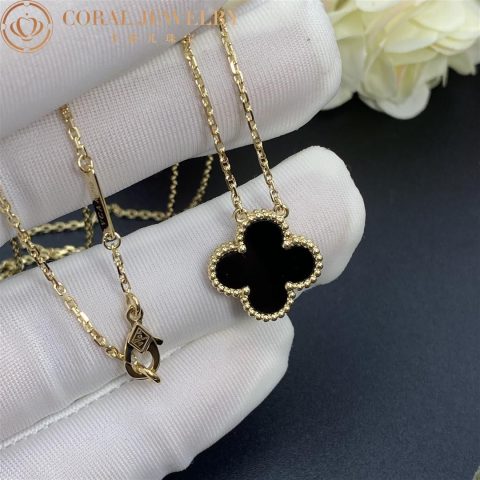 Van Cleef & Arpels VCARA45800 Vintage Alhambra pendant Yellow gold Onyx Necklaces 6