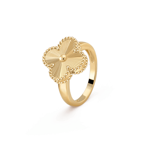 VCARP6I300 ring Van Cleef & Arpels Vintage Alhambra ring Yellow gold 1