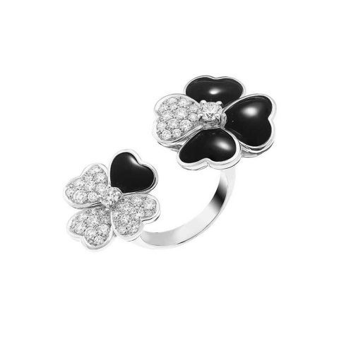 Van Cleef & Arpels VCARO55100-WG Cosmos Between the Finger ring 18K White Gold Diamond Black Onyx ring 1
