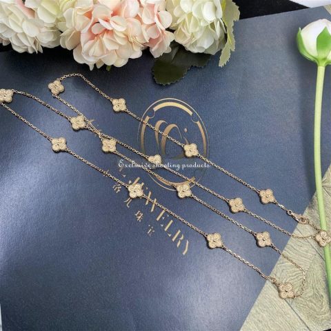 Van Cleef & Arpels VCARO8DG00-yg Sweet Alhambra Long Necklace 16 Motifs Yellow Gold 15