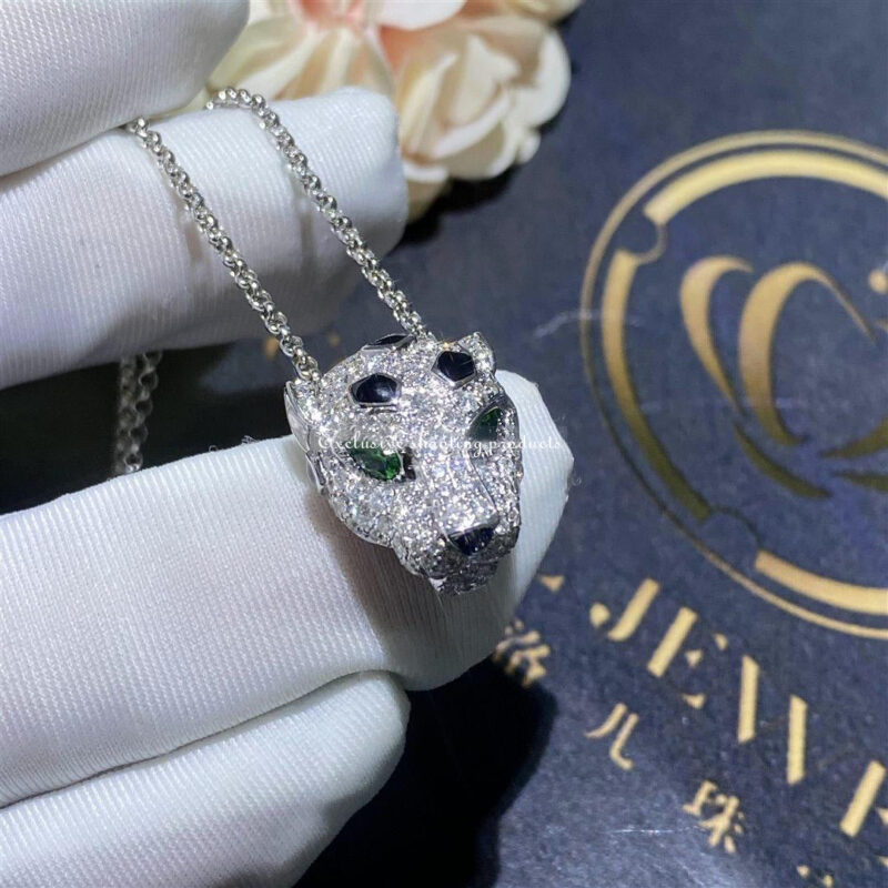 Cartier Panthère de N7424342 Cartier Necklace White Gold Onyx Emeralds Diamonds 3