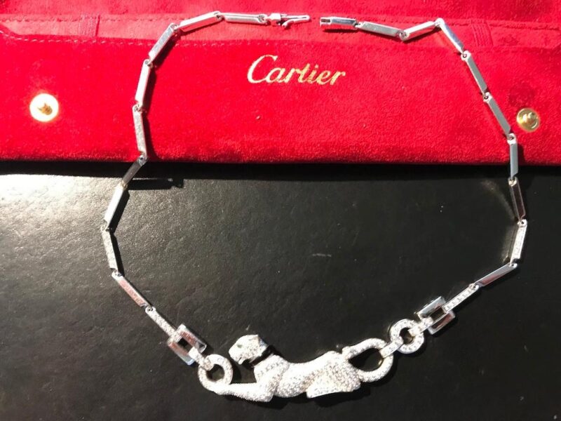 Cartier Panthère de N7048600 Cartier Necklace White Gold with Diamonds Emerald and Onyx 6