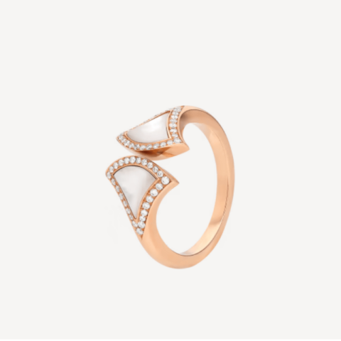 Bulgari Divas’ Dream 358926 ring in Rose gold mother of pearl and diamonds 1