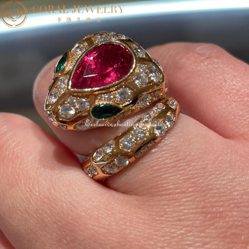 Bulgari Serpenti 355336-Ruby 18 kt rose gold ring set with a Ruby on the head emerald eyes and pavé diamonds 6