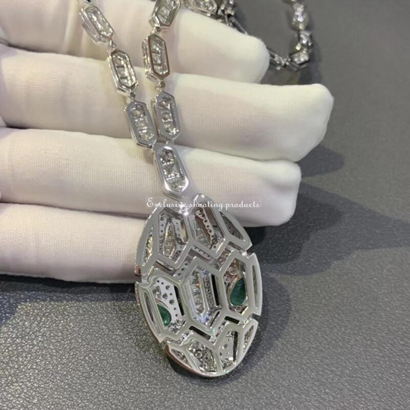 Bulgari Serpenti necklace Diamond & emerald eyes necklace 4
