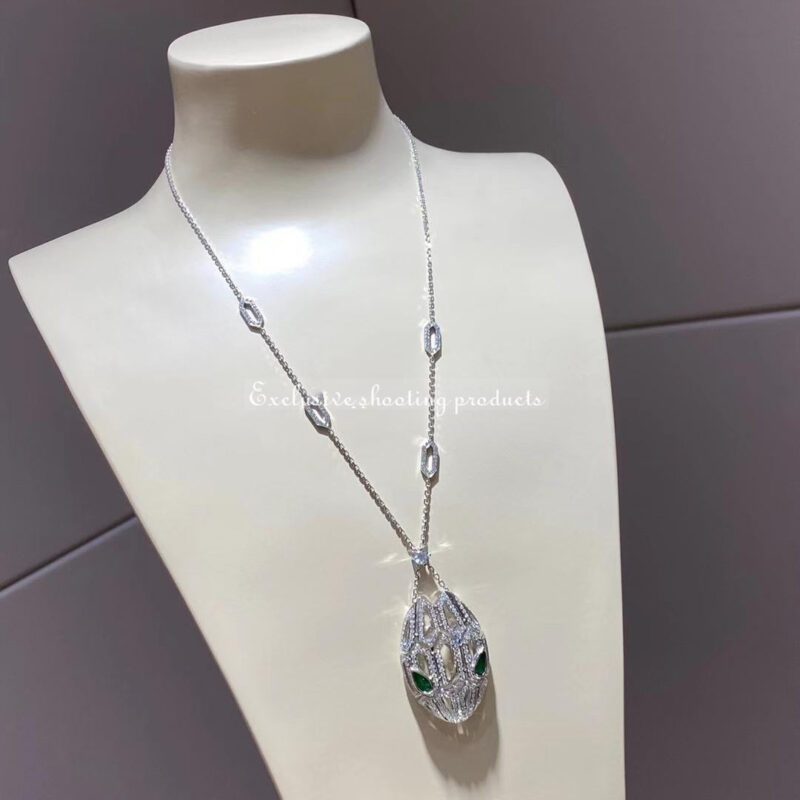 Bulgari Serpenti 352752 necklace in 18 kt white gold set with emerald eyes and pavé diamonds 10