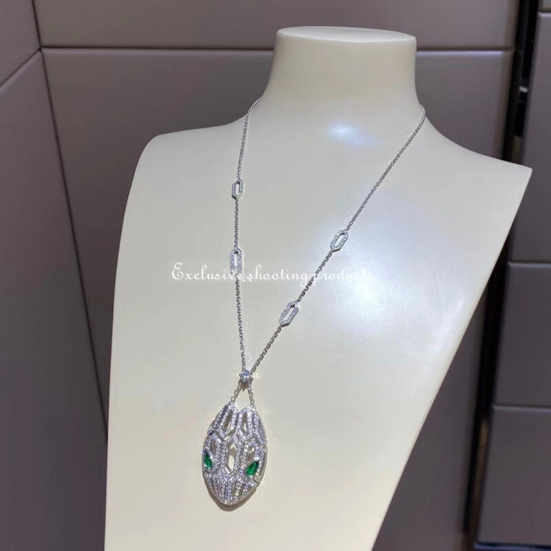 Bulgari Serpenti 352752 necklace in 18 kt white gold set with emerald eyes and pavé diamonds 9