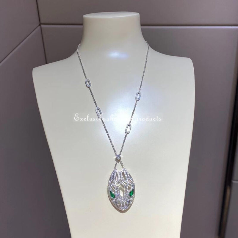 Bulgari Serpenti 352752 necklace in 18 kt white gold set with emerald eyes and pavé diamonds 8