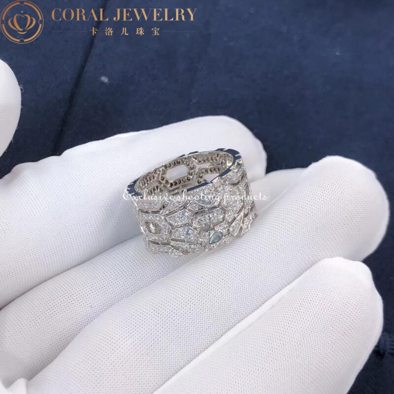 Bulgari AN857663 Serpenti Seduttori white Gold Diamond and Aquamarine Ring 7