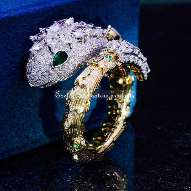 Bulgari Serpenti Snake ring Diamond & Emerald in 18k Gold ring 9