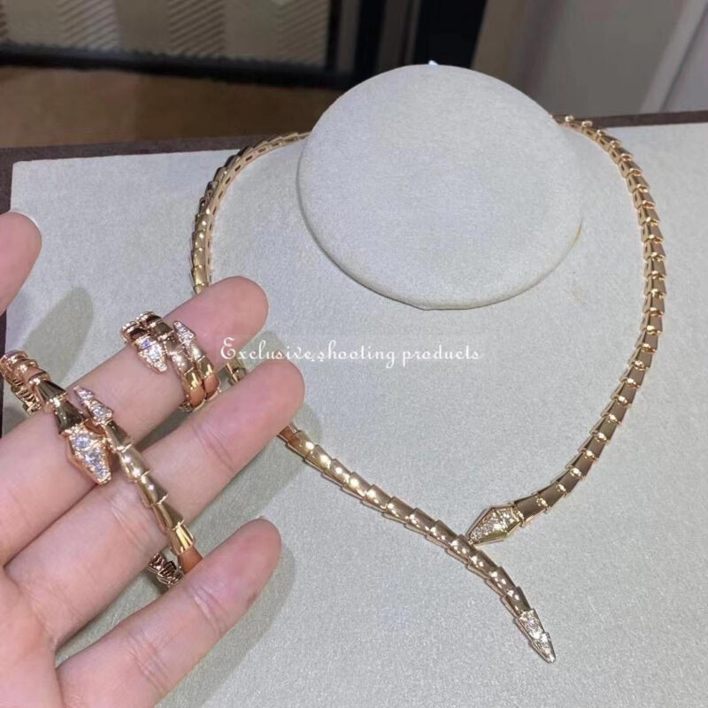 Bulgari Serpenti Viper 357864 18 kt rose gold necklace set with demi-pavé diamonds 9