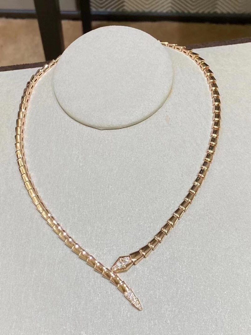 Bulgari Serpenti Viper 357864 18 kt rose gold necklace set with demi-pavé diamonds 5