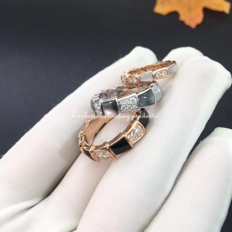 Bulgari Serpenti Viper 356625 18 kt rose gold ring set with onyx elements and pavé diamonds ring 3