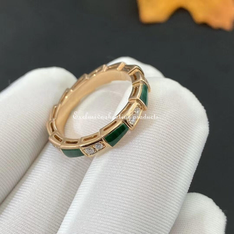 Bulgari Serpenti Viper 356758 18 kt rose gold thin ring set with malachite elements and pavé diamonds 5