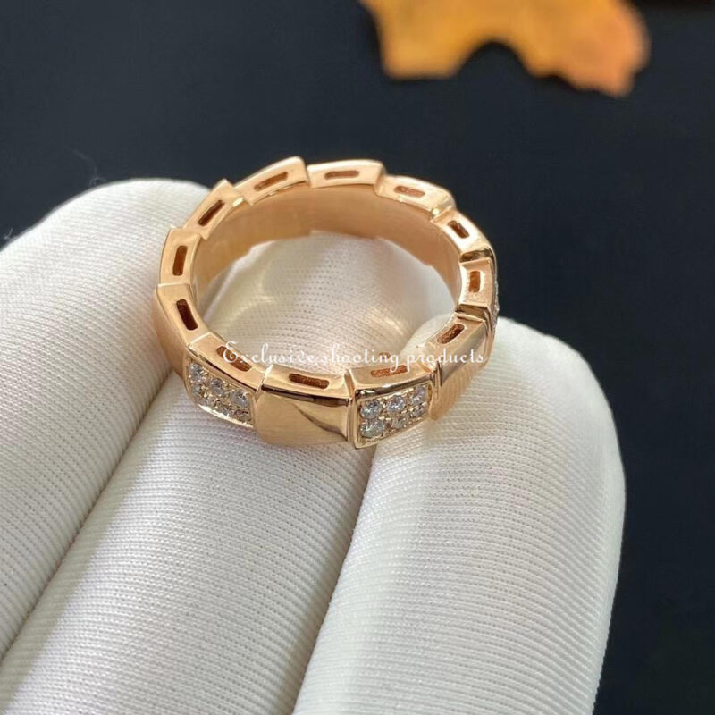 Bulgari Serpenti Viper AN857928 band ring in 18 kt white gold set with demi pavé diamonds 4