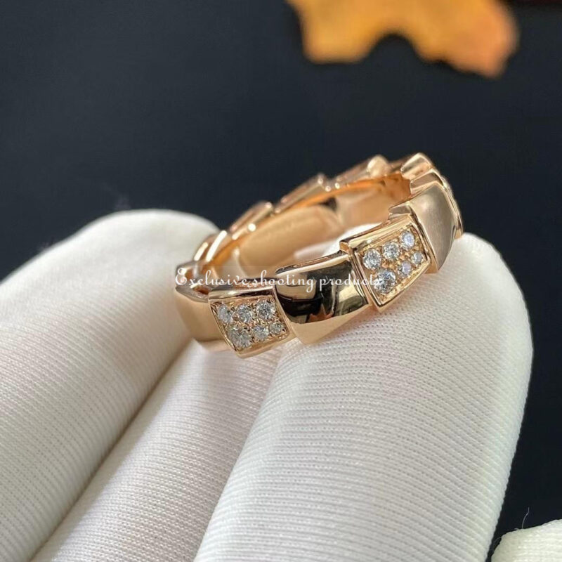Bulgari Serpenti Viper AN857928 band ring in 18 kt white gold set with demi pavé diamonds 3