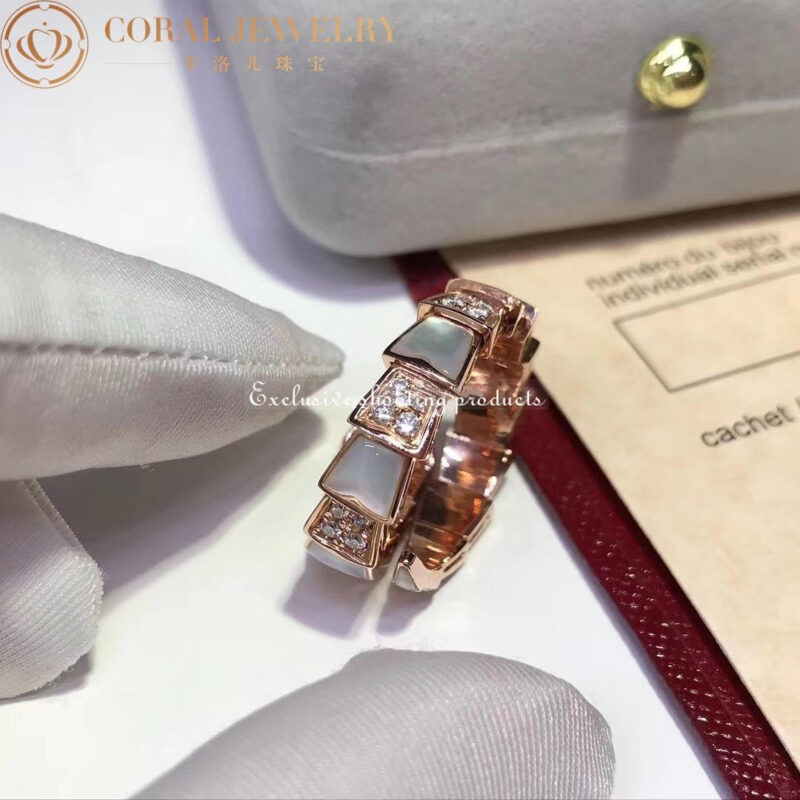 Bulgari Serpenti 350668 Viper one-coil ring in 18 kt rose gold set with mother-of-pearl elements and pavé diamonds 4