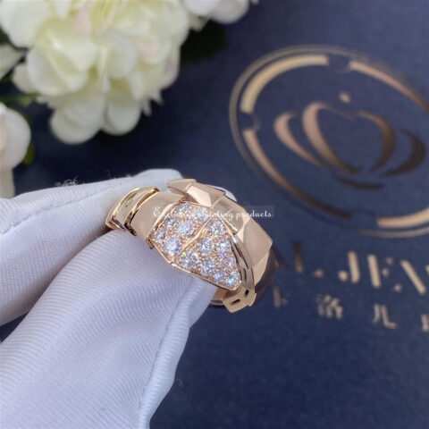 Bulgari Serpenti 345218 Viper one-coil ring in 18 kt rose gold set with pavé diamonds on the head 5