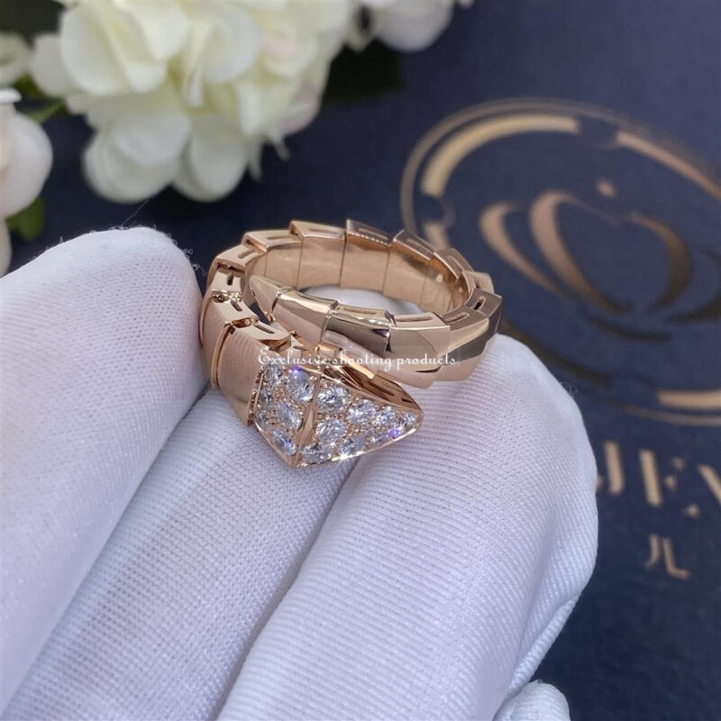 Bulgari Serpenti 345218 Viper one-coil ring in 18 kt rose gold set with pavé diamonds on the head 3