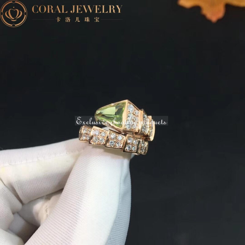 Bulgari AN856157 Serpenti Viper one-coil ring in 18 kt rose gold set with peridot elements and pavé diamonds 7