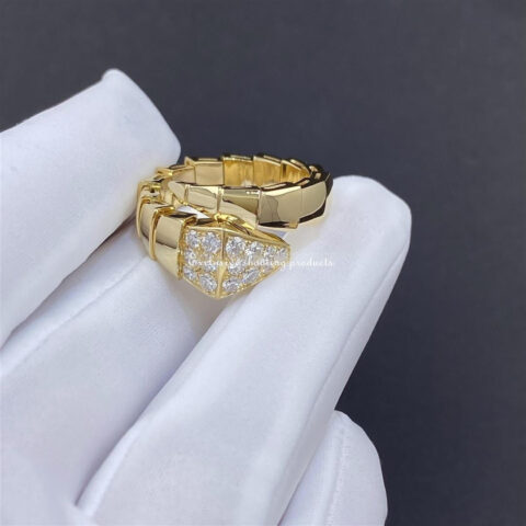 Bulgari Serpenti 345218YG Viper one-coil ring in 18 kt yellow gold set with pavé diamonds on the head 5