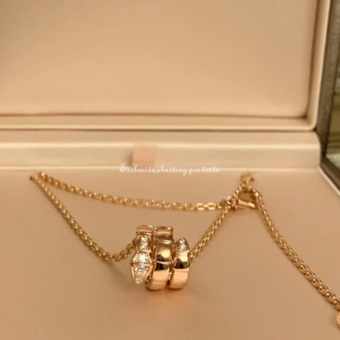 Bulgari Serpenti Viper 357794 pendant necklace in 18 kt rose gold set with demi-pavé diamonds 9