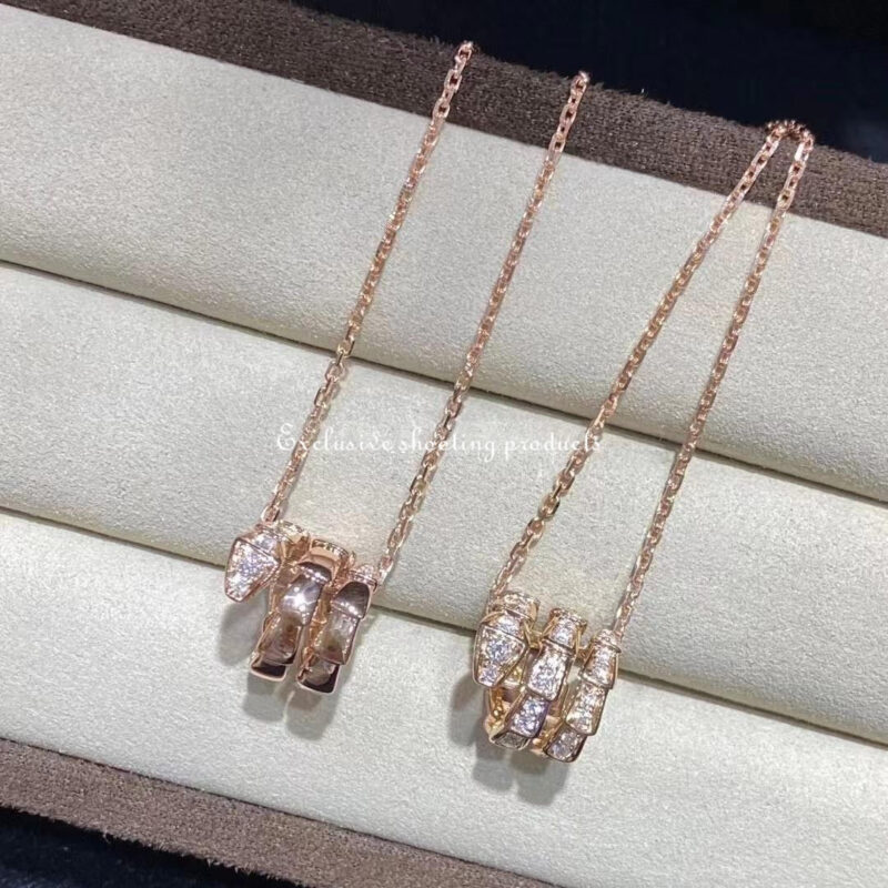 Bulgari Serpenti Viper 357795 pendant necklace in 18 kt rose gold set with pavé diamonds 11