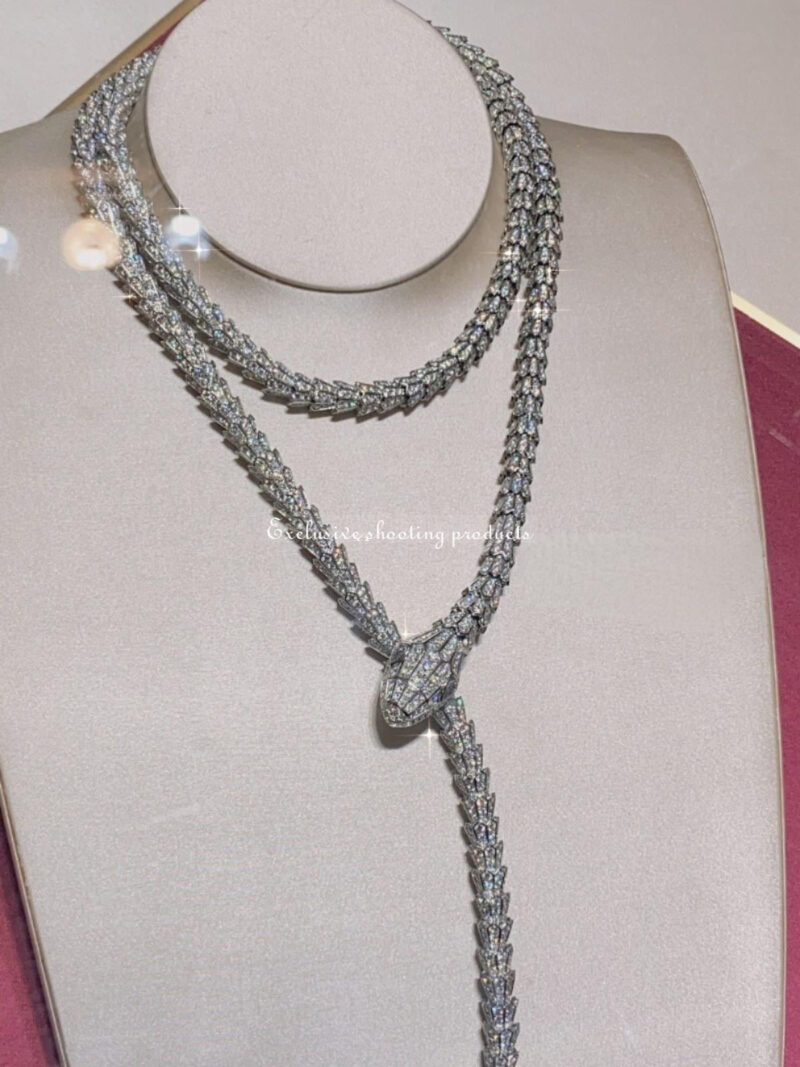 Bulgari Serpenti 261226 necklace in white gold paved diamond luxury necklace high jewelry 9