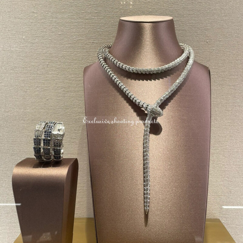 Bulgari Serpenti 261226 necklace in white gold paved diamond luxury necklace high jewelry 5