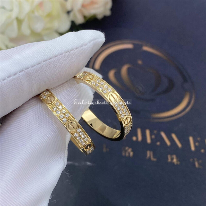 Cartier Love Earrings N8515192 Yellow Gold 7