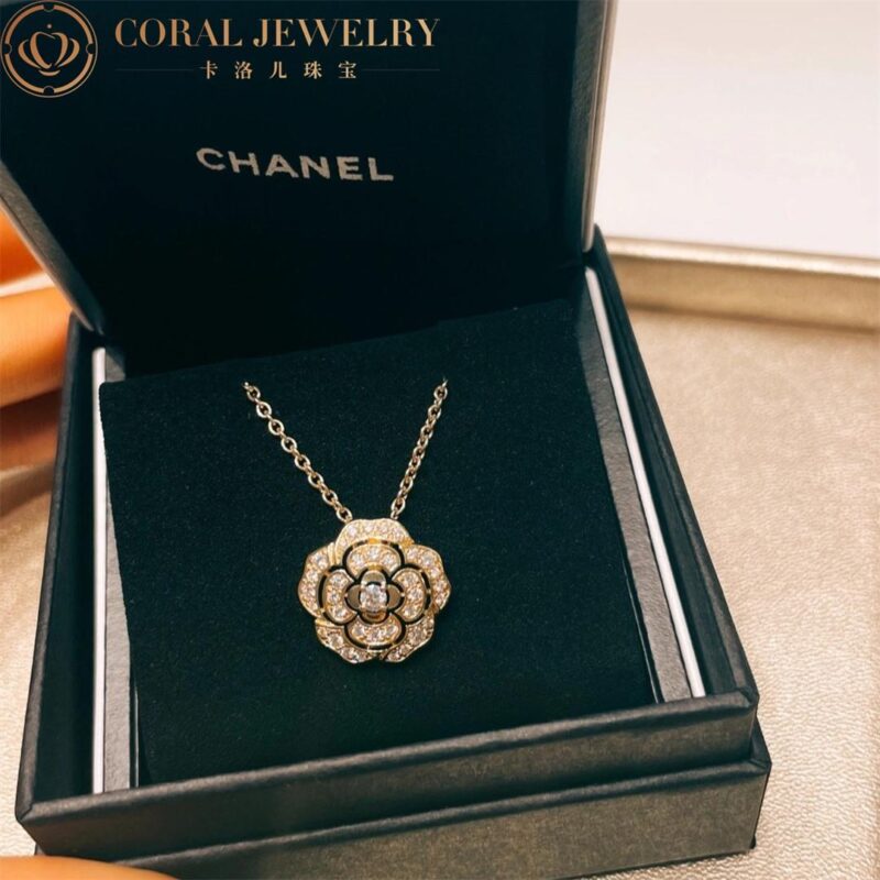 Chanel Bouton de Camélia J12037 necklace 18k Yellow Gold Diamonds 3