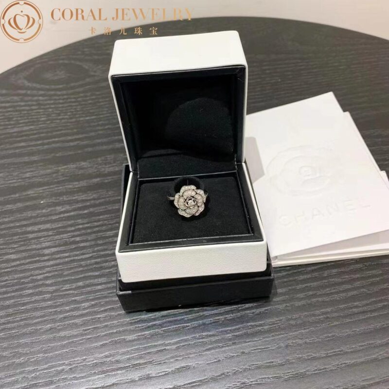 Chanel Bouton de Camélia J11188 Ring 18k White Gold Diamonds J11188 4