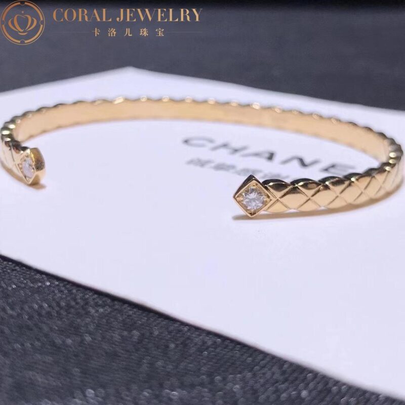 Chanel Coco Crush J11666 Bracelet Quilted Motif 18k Beige Gold Diamonds 2