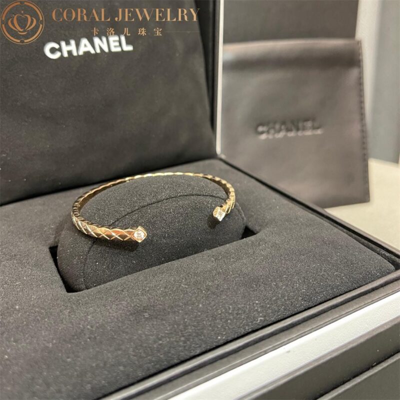 Chanel Coco Crush J11666 Bracelet Quilted Motif 18k Beige Gold Diamonds 11