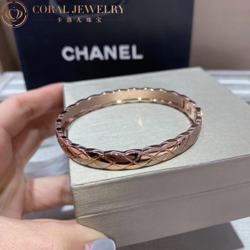 Chanel Coco Crush J11333 Bracelet Quilted Motif 18k Beige Gold 12