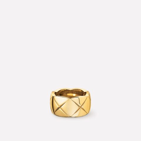 Chanel Coco Crush Ring J10574 Quilted Motif Large Version 18k Yellow Gold 1