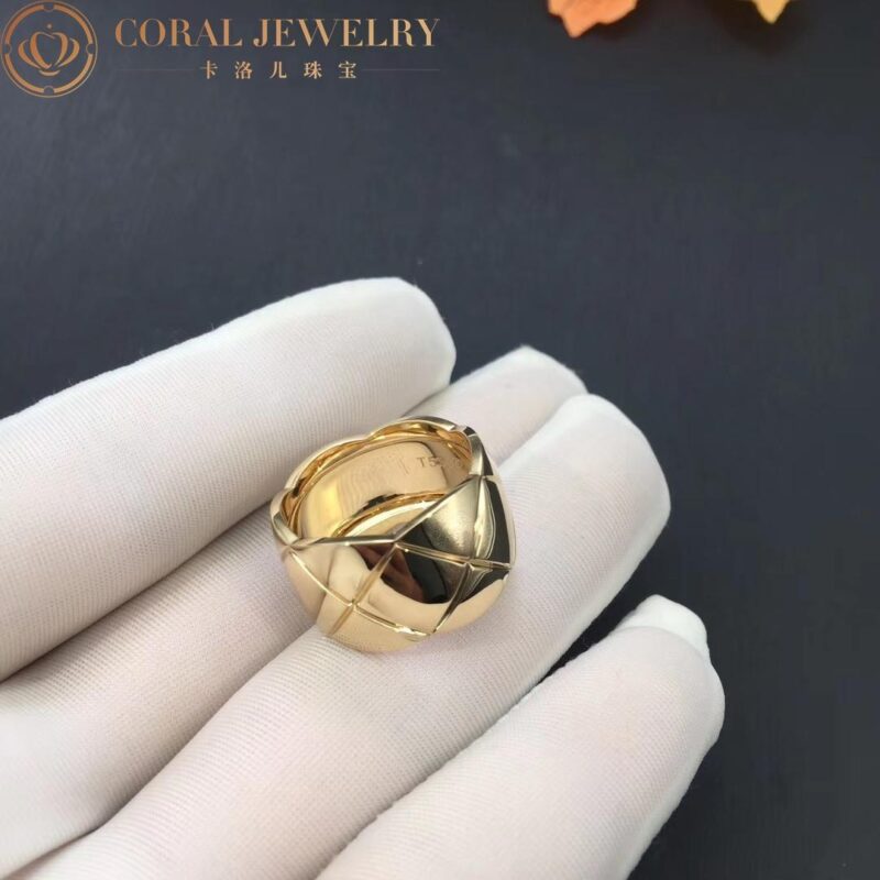 Chanel Coco Crush Ring J10574 Quilted Motif Large Version 18k Yellow Gold 4