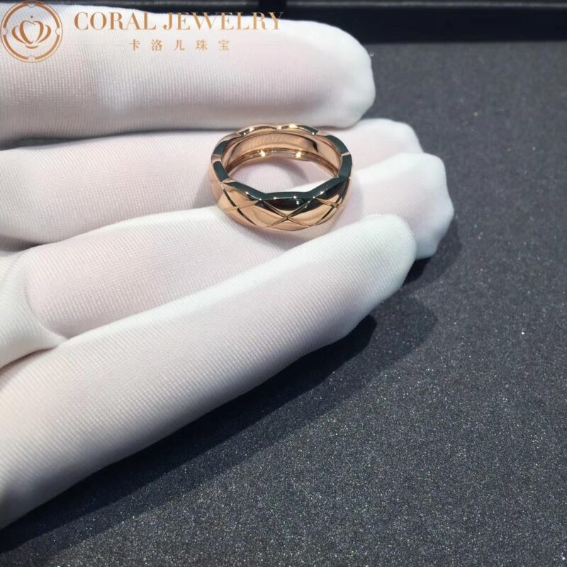 Chanel Coco Crush J10817 Ring Quilted Motif Small Version 18k Beige Gold 3