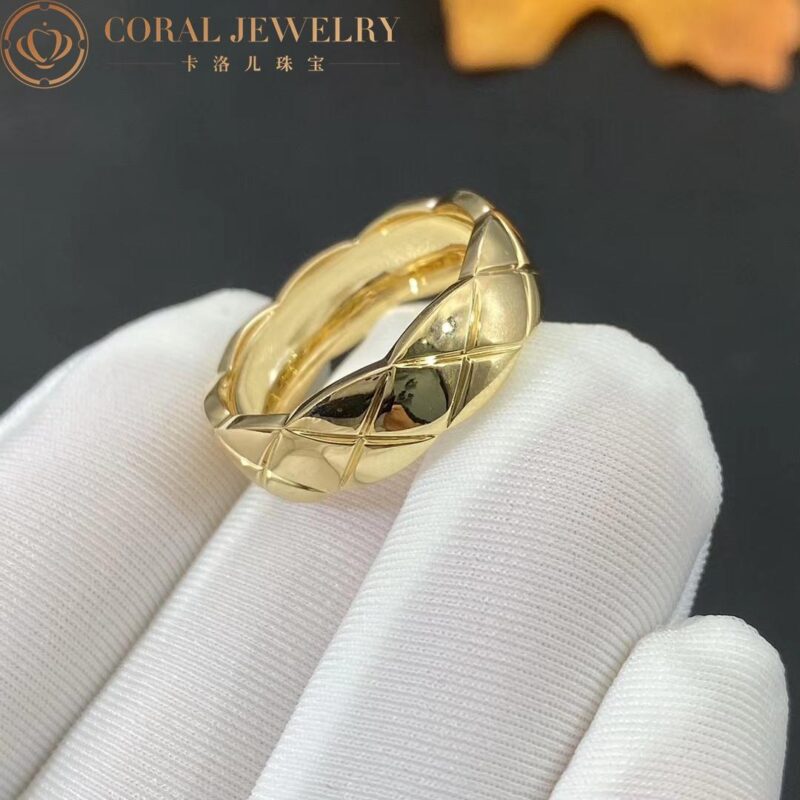 Chanel Coco Crush J10571 Ring Quilted Motif Small Version 18k Yellow Gold 9