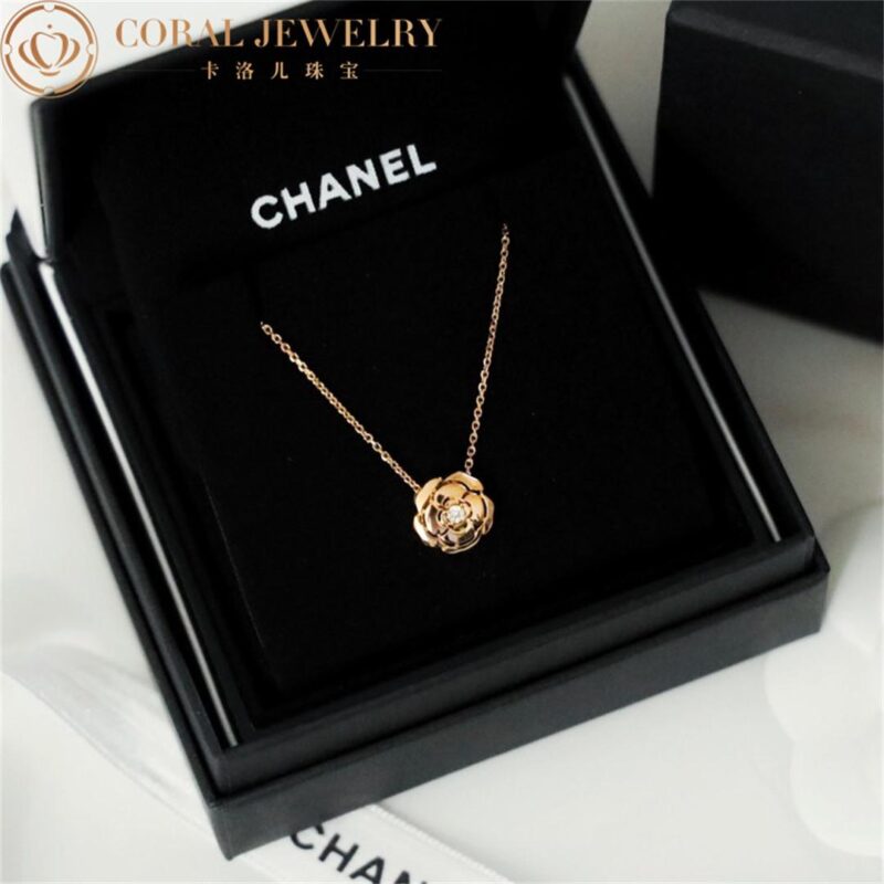 Chanel Extrait de Camélia J11660 Necklace 18k Pink Gold Diamonds 5