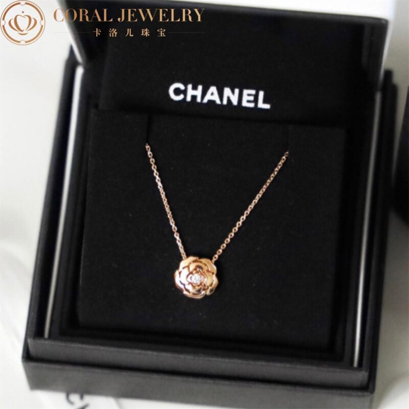 Chanel Extrait de Camélia J11660 Necklace 18k Pink Gold Diamonds 4