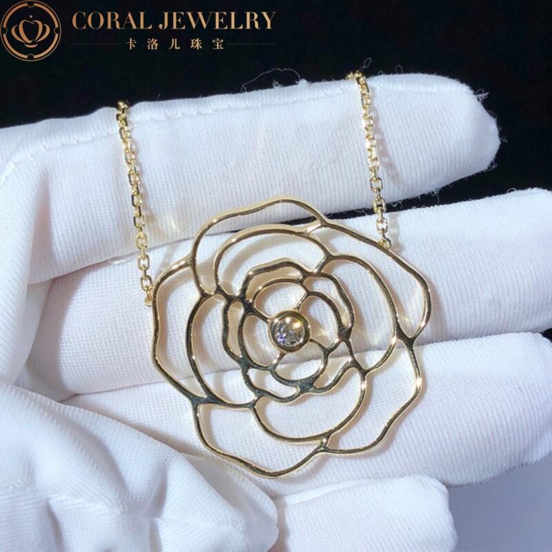 Chanel Pétales de Camélia J11668 Necklace 18k Yellow Gold Diamonds 5