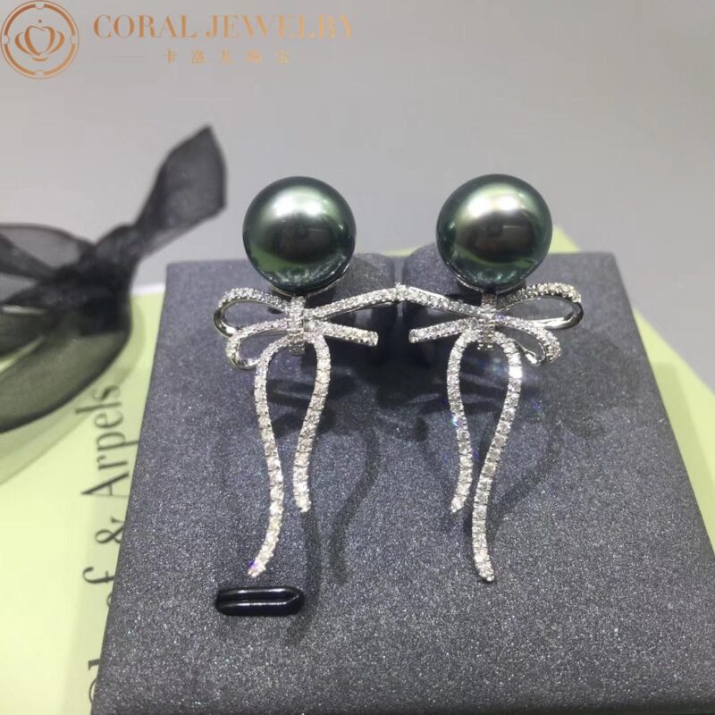 Chanel Ruban Earrings 18k White Gold Diamonds Black Pearl Earrings 4