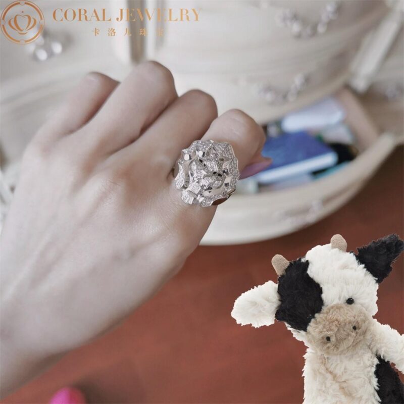 Chanel Sous Le Signe Du Lion J10757 Ring 18k White Gold Diamonds 2
