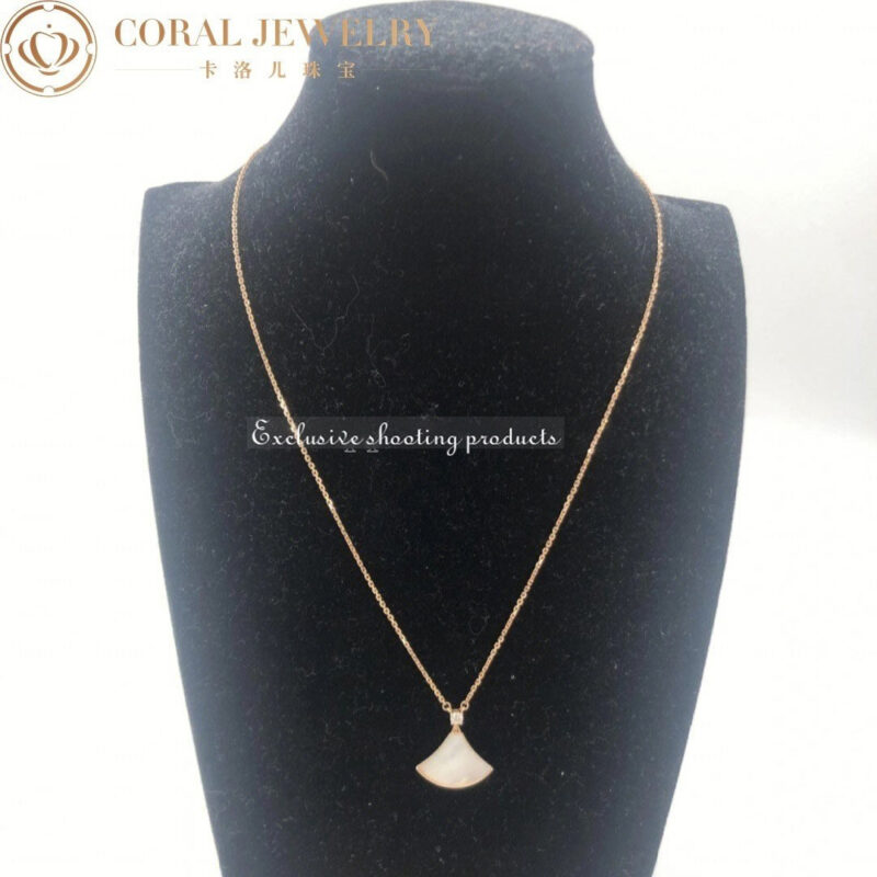 Bulgari Divas’ Dream 350062 Necklace Rose Gold Mother-of-pearl and Diamonds 6