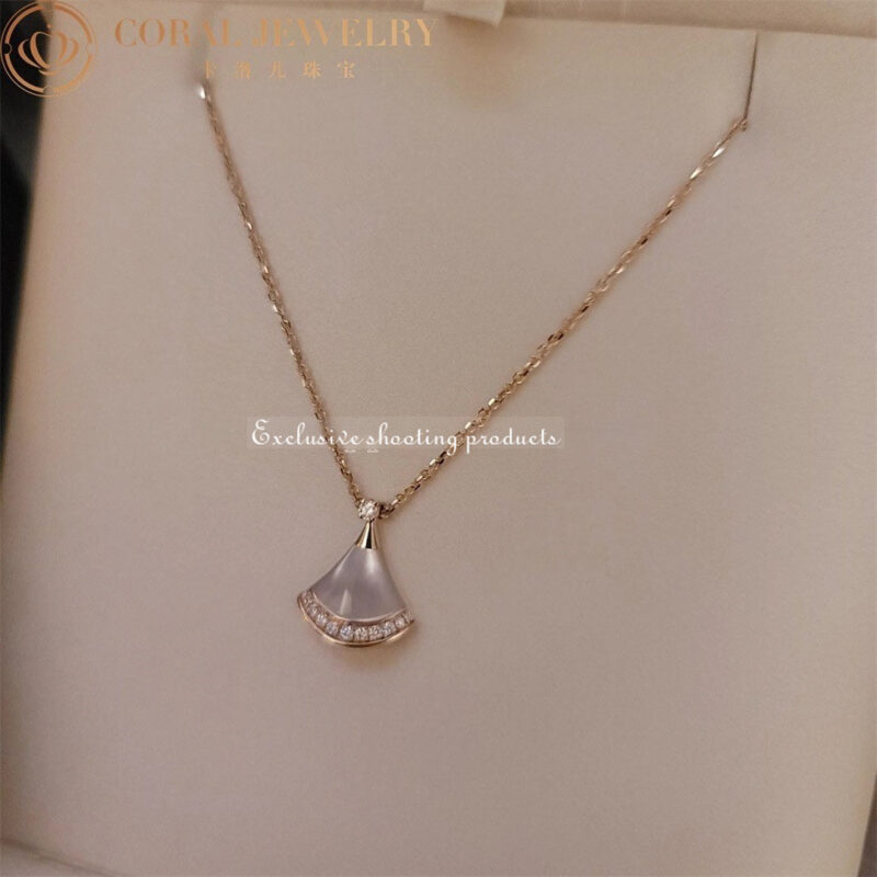 Bulgari Divas’ Dream 358365 Necklace Rose Gold Mother-of-pearl and Diamonds 13