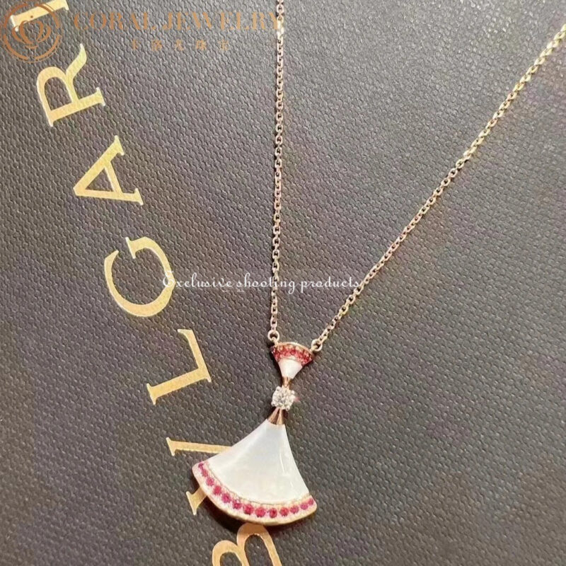 Bulgari Divas’ Dream 358122 Necklace Rose Gold Mother-of-pearl and Rubies 2