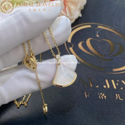 Bulgari Divas’ Dream 357510 Necklace Yellow Gold Mother-of-pearl and Diamonds 6