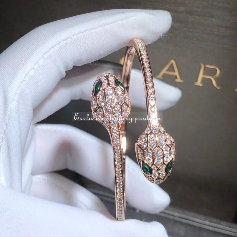 Bulgari Serpenti 356522-1 18 kt rose gold bracelet set with emerald eyes and pavé diamonds 5