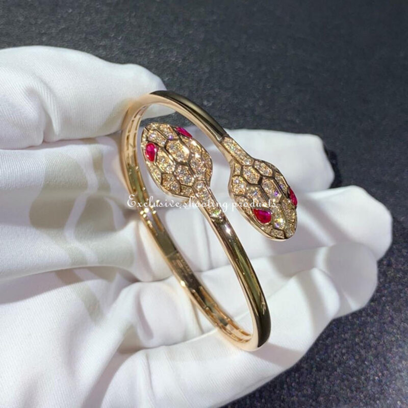 Bulgari Serpenti 356504 18 kt rose gold bracelet set with rubellite eyes and pavé diamonds 4
